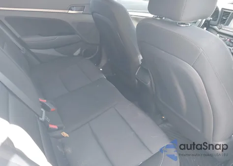 2018 Hyundai Elantra Sel z USA, uszkodzony, nr VIN 5NPD84LF4JH217170